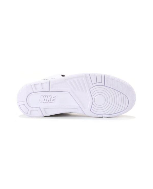 Air Jordan 3 - Image 3