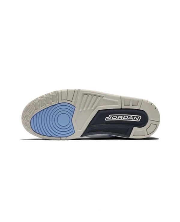 Air Jordan 3 - Image 2